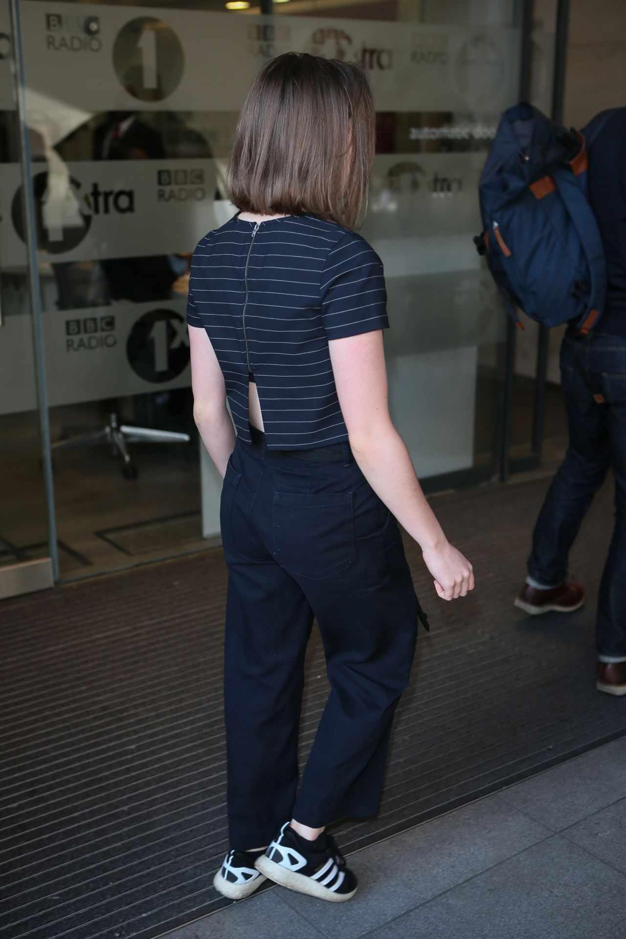 dario camisay add maisie williams booty photo