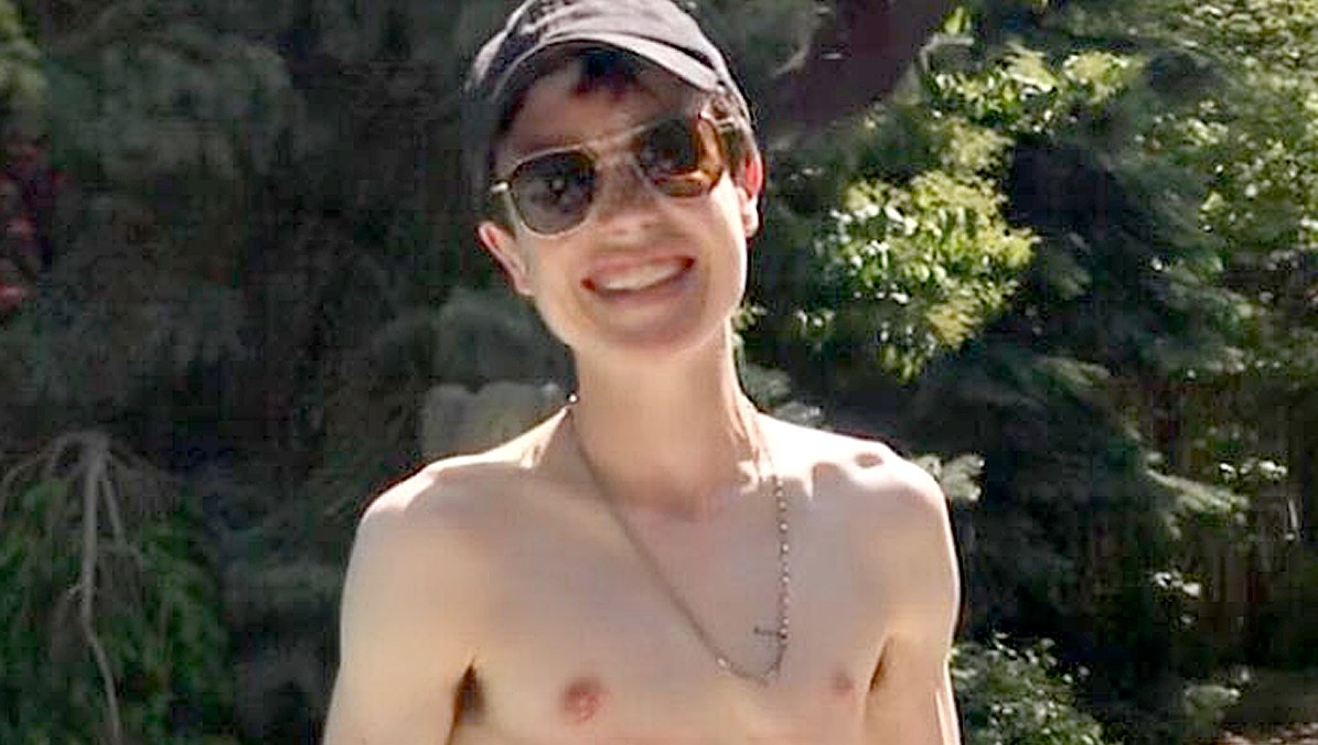 carmen abbott add ellen page in bikini photo