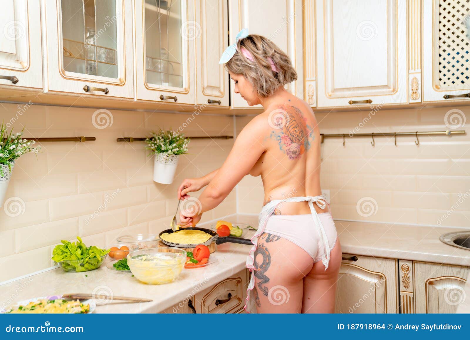 asem gamal add nude cooking photo