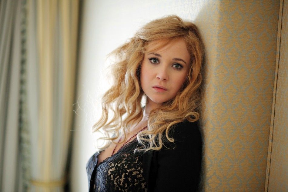 david wayne green add juno temple hot photo