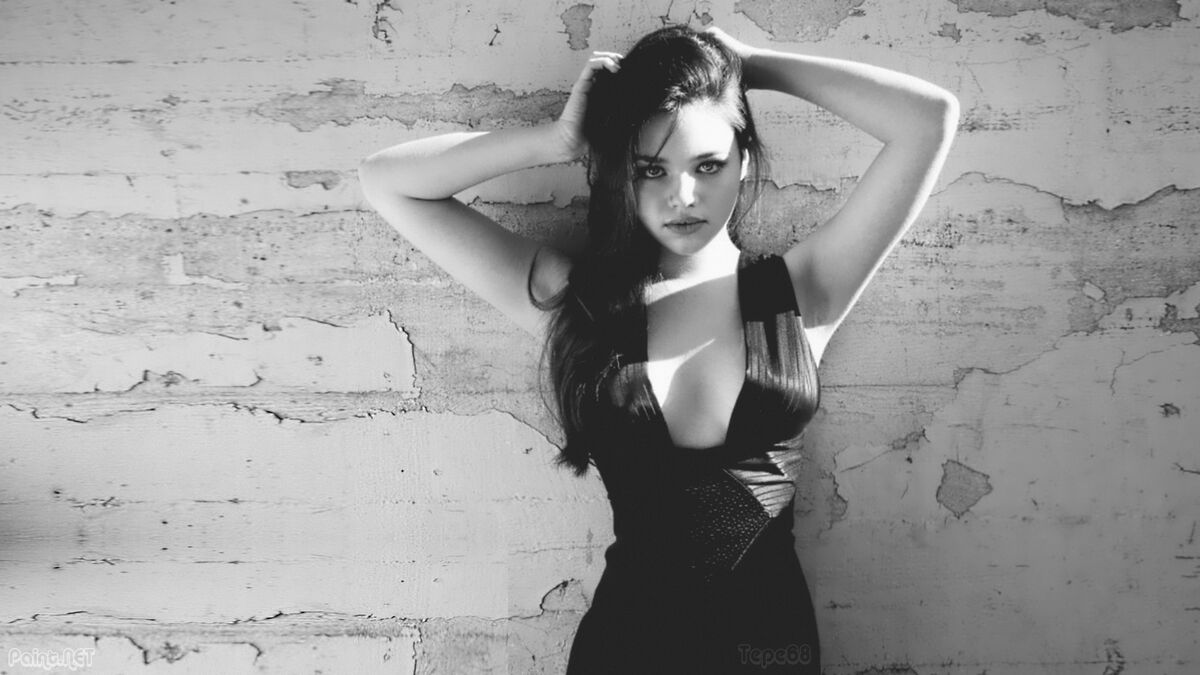 amy popham add india eisley sexy image