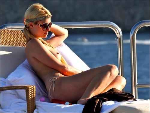 abismael prieto add paris hilton nude boobs photo