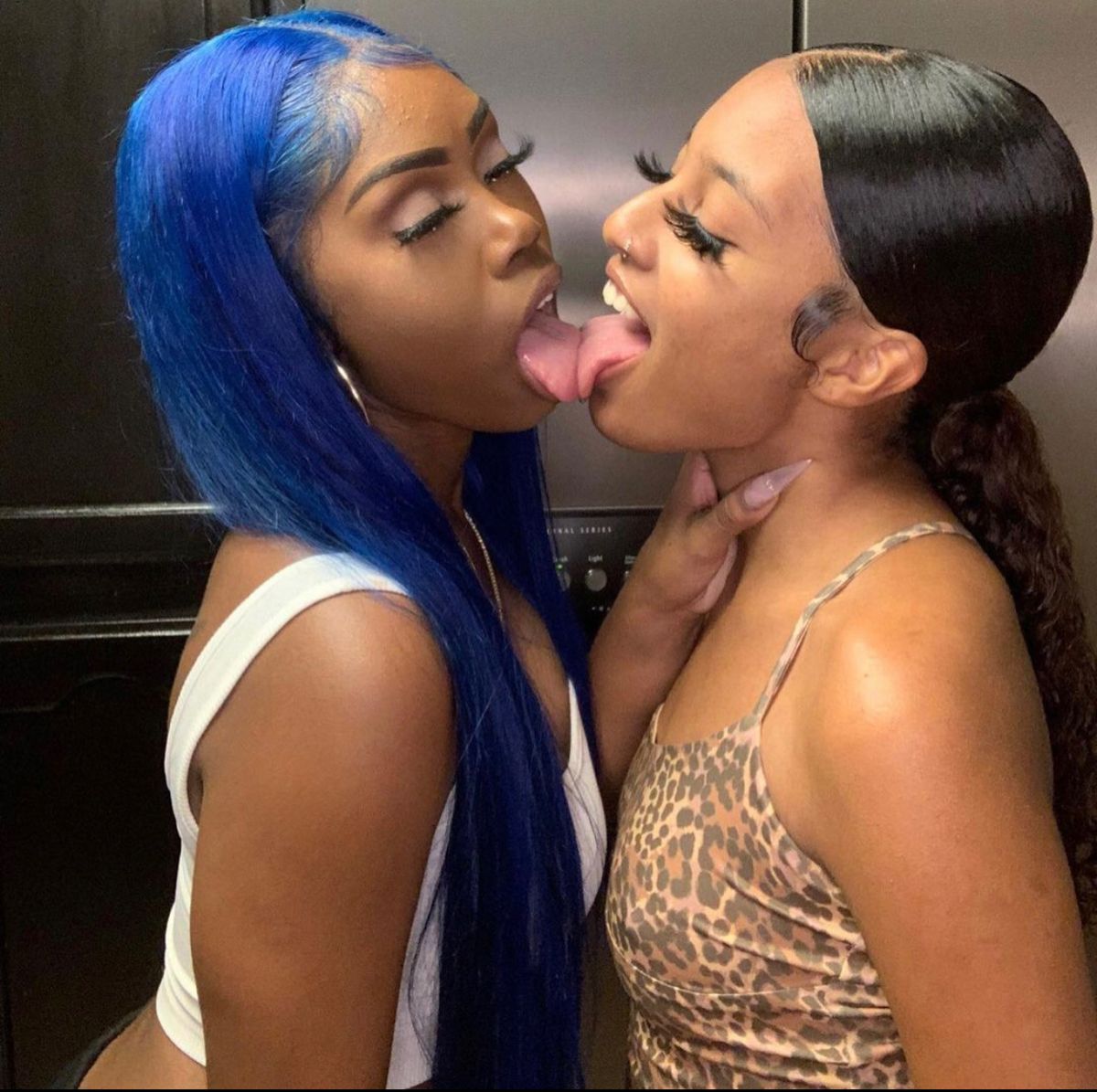 david nickle add black lesbians tongue kissing photo