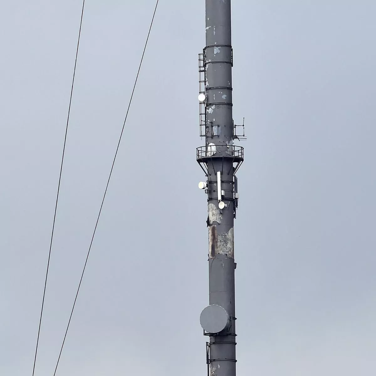 daniel ola add caught mast photo