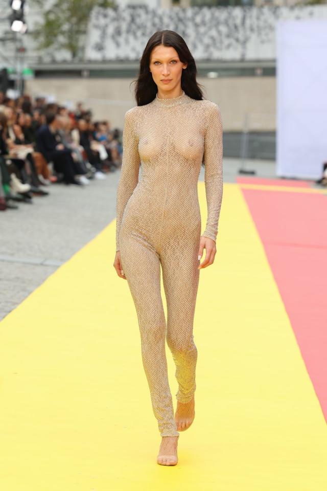 agata cristi add nudes on the runway image