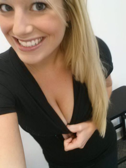 diane rucker add downblouse at work photo