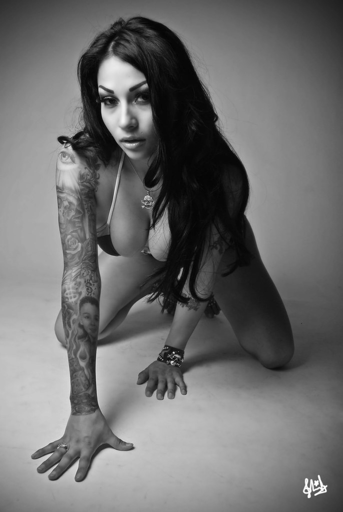 dawie bothma add brittanya nude image