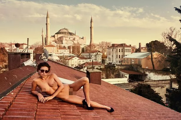 byron godwin add nude in turkey photo