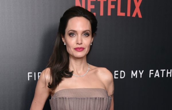 cindy bures add angelina jolie pusy photo