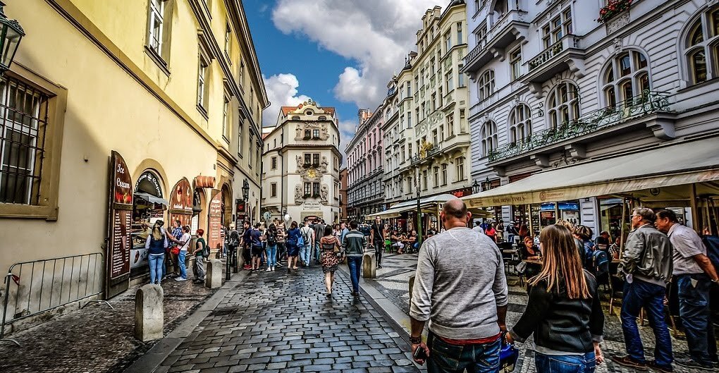 brian knupp add czech streets real photo