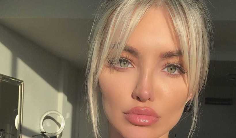 daphne horton add lindsey pelas livestream photo