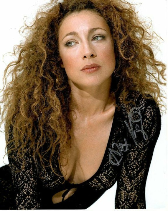 adona rombowa add alex kingston hot image