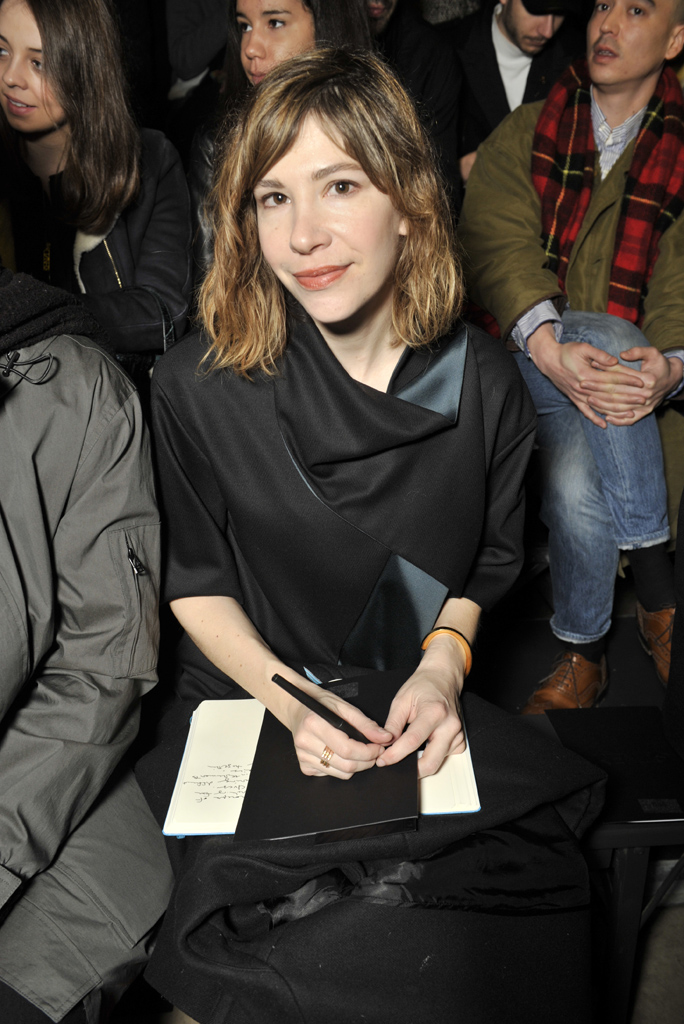 debbie blackwell add carrie brownstein nude photo