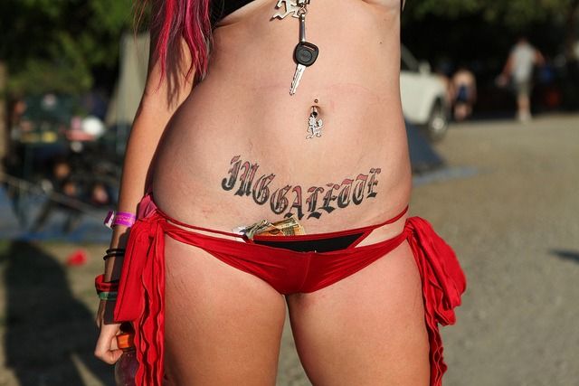 beowulf add hot juggalettes image