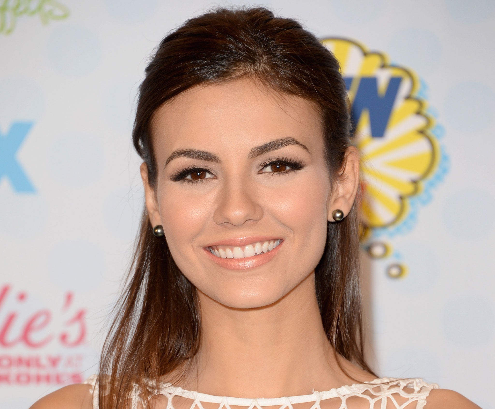 anne oneill add sexy photos of victoria justice photo