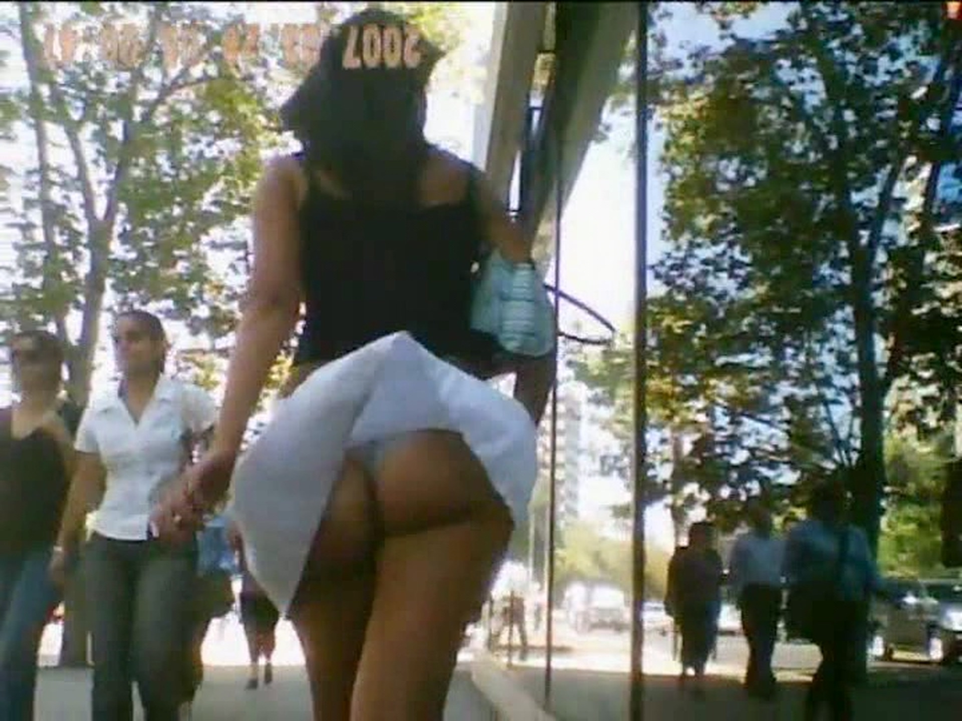 bobby weinstein add windy upskirt image